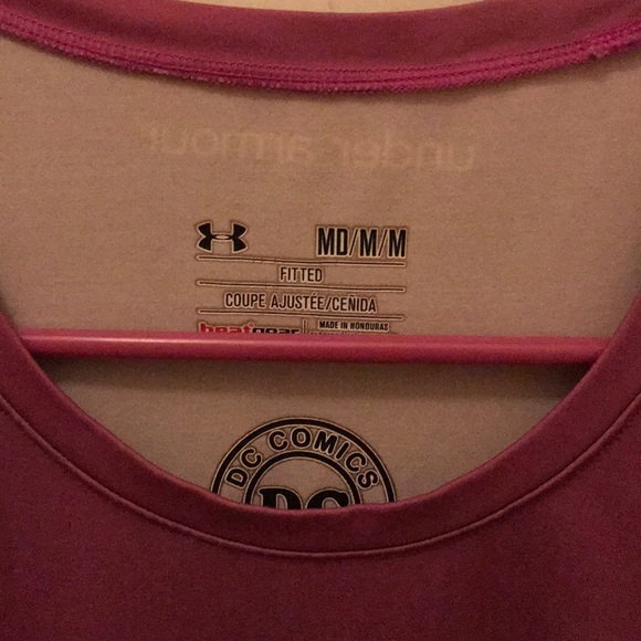 Wonder Woman Under Amour - Picture 2 of 4